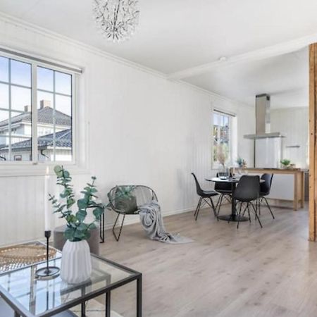 Lys Og Sentral Leilighet Med Terrasse Og Hage Apartment Lillehammer Luaran gambar